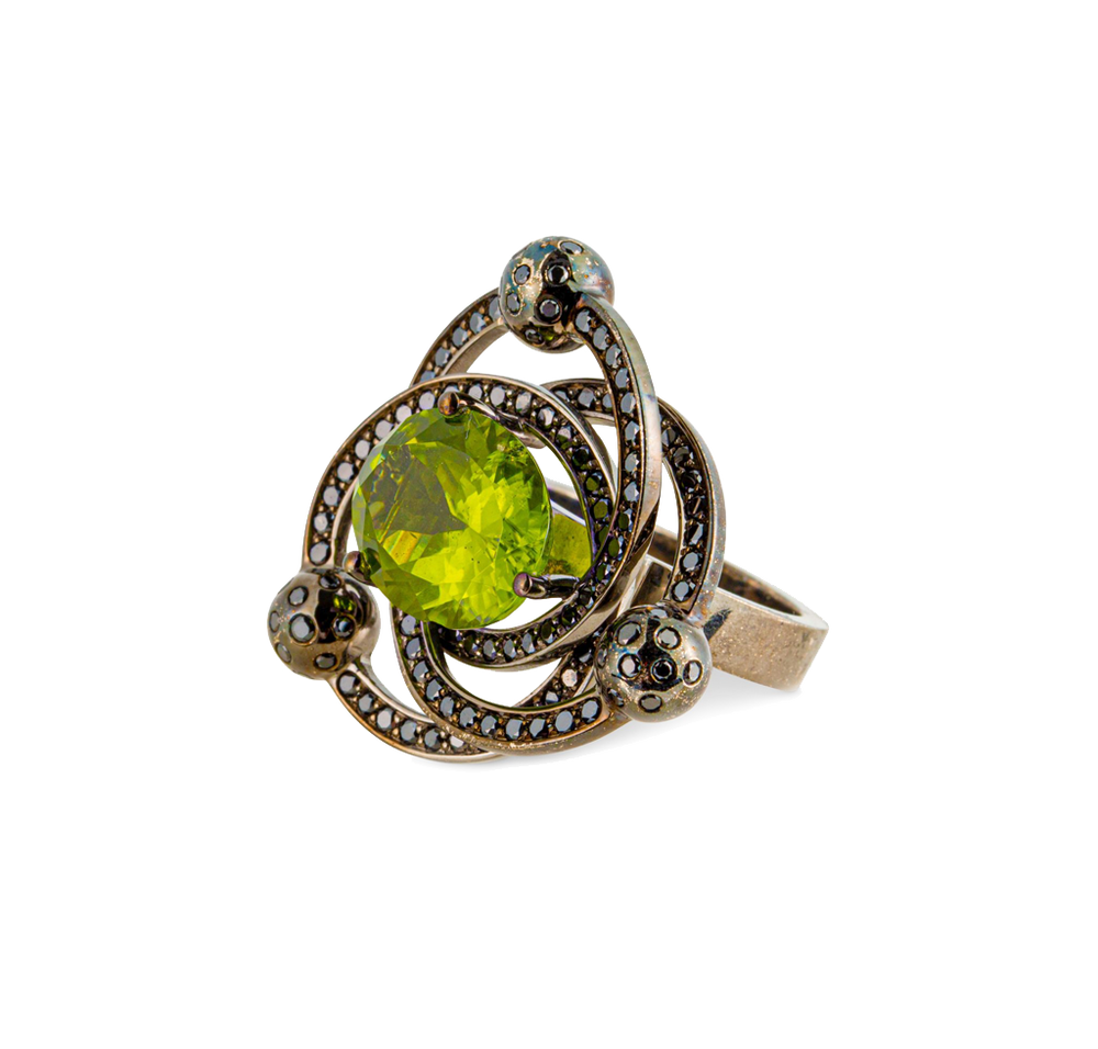 PERIDOT & BLACK DIAMONDS IN WHITE GOLD RHODINATED 18K