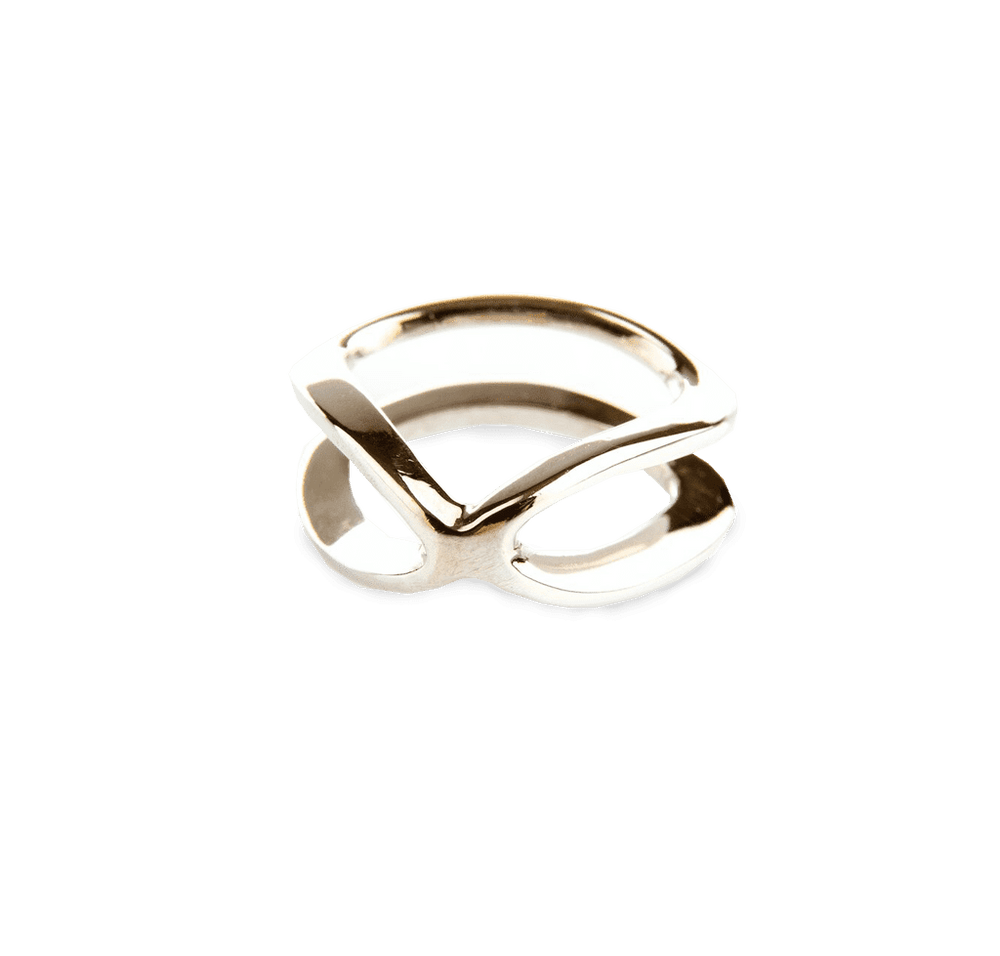 WHITE GOLD RING 18K